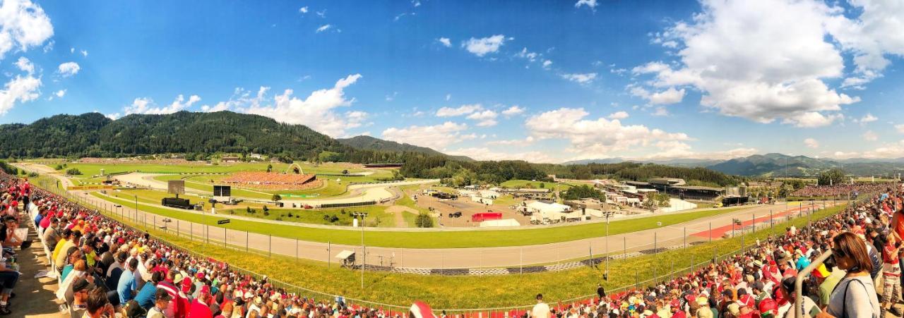 Grandprixcamp, Closest To The Red Bull Ring, Up To 4 Guests In A Tent Spielberg Bei Knittelfeld Kültér fotó